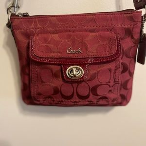 COACH Signature Logo Maroon Small Cross body Purse handbag designer